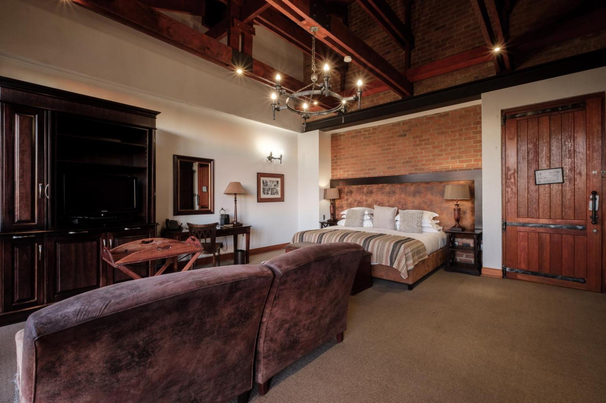 Riboville Boutique Hotel And Restaurant Midrand Exterior photo