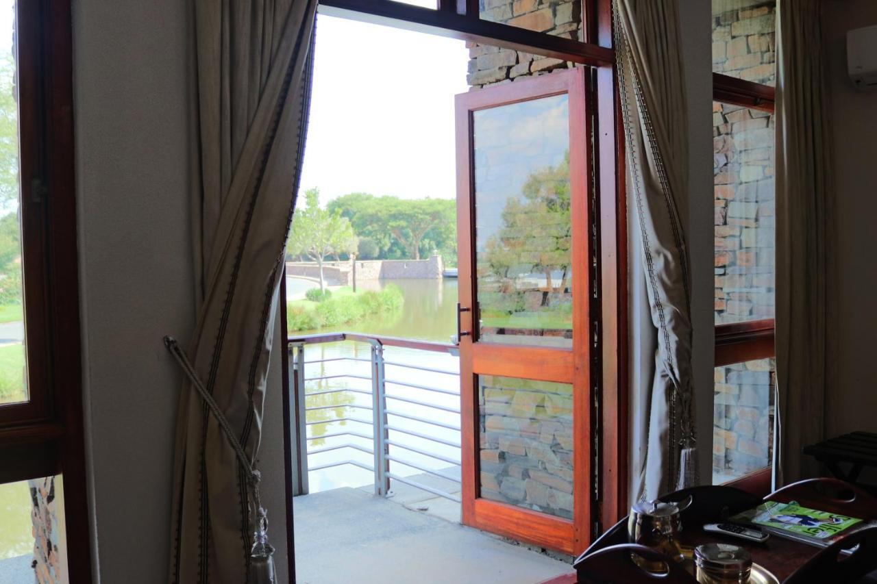 Riboville Boutique Hotel And Restaurant Midrand Exterior photo